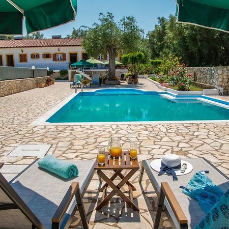 Livadi Studios With Pool Lákka Extérieur photo